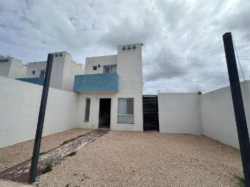 Casa en renta Calle Catorce, Mérida, Yucatán, 97312, Mex