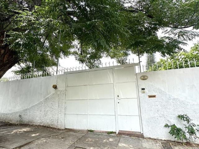 Casa en renta Calle Chimalhuacán, Ciudad Del Sol, Zapopan, Jalisco, 45050, Mex