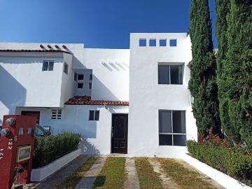 Casa en renta Calle Circuito De Los Nisperos, Altus Bosques, Tlajomulco De Zúñiga, Jalisco, 45654, Mex