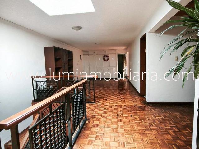 Casa en renta Calle Circunvalación Poniente 42 42, Ciudad Satélite, Naucalpan De Juárez, México, 53100, Mex