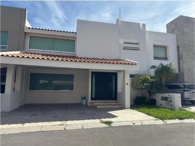 Casa en renta Calle Claustros Del Sur, Santiago De Querétaro, Municipio De Querétaro, Querétaro, 76090, México
