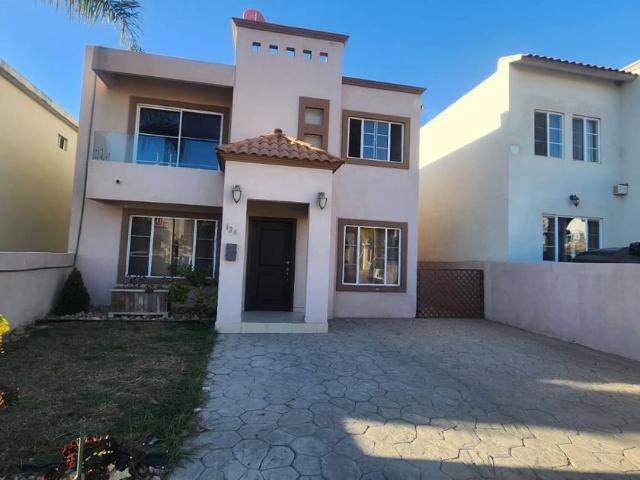Casa en renta Calle Colinas De Altamira 106 124, Colinas Del Mar Residencial, El Sauzal De Rodríguez, Ensenada, Baja California, 22760, Mex