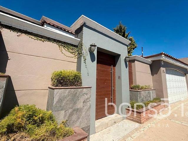 Casa en renta Calle Colinas Del Sol, El Sauzal, Ensenada, Municipio De Ensenada, Baja California, 22760, México