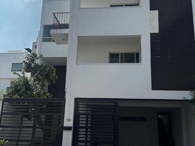 Casa en renta Calle Colinas Del Valle, Colinas Del Valle, Monterrey, Nuevo León, 64650, Mex