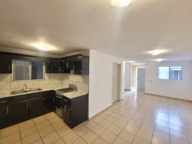 Casa en renta Calle Comber, Aeropuerto, Delegación Mesa De Otay, Tijuana, Municipio De Tijuana, Baja California, 22404, México