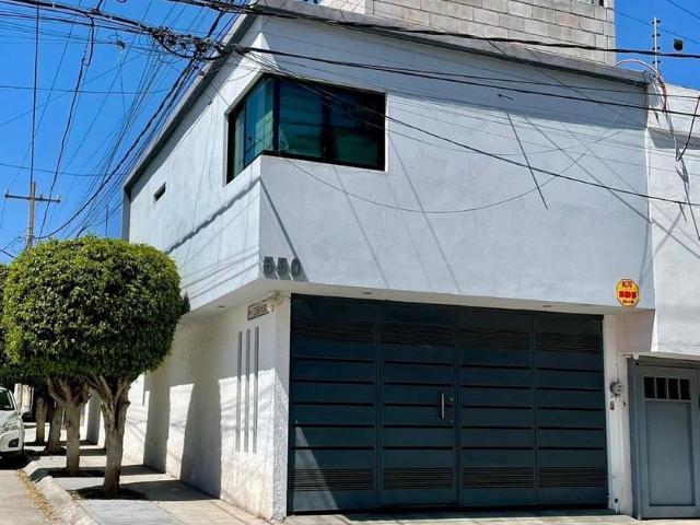 Casa en renta Calle Cordillera De Los Andes 548, Loma Verde, San Luis Potosí, 78214, Mex