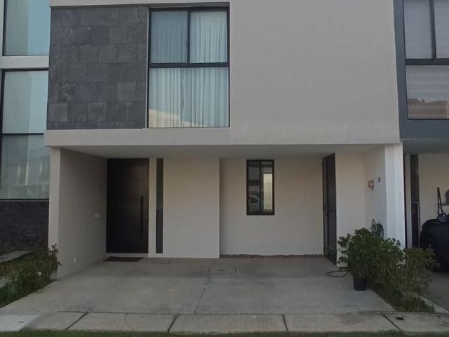 Casa en renta Calle Coto Seneca, Coto Seneca, La Venta Del Astillero, Zapopan, Región Centro, Jalisco, 45221, México