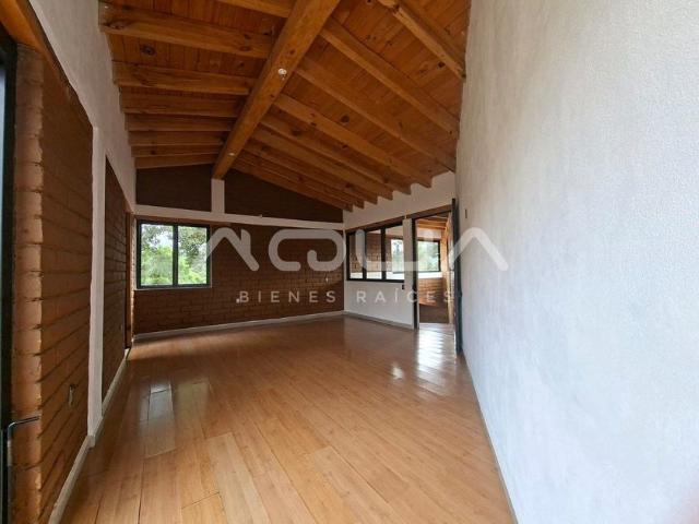 Casa en renta Calle De La Primavera, Valle De Bravo, México, 51207, Mex