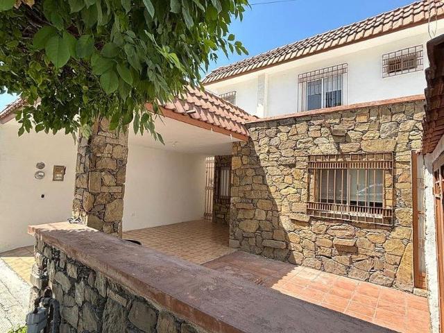 Casa en renta Calle De Las Colinas De San Gerardo, Colinas De San Gerardo, Monterrey, Nuevo León, 64630, México