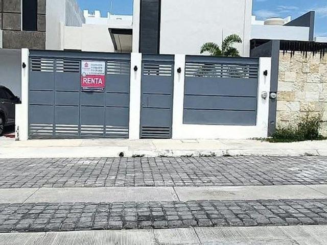 Casa en renta Calle Del Bosco, Albaterra, El Chanal, Municipio De Colima, Colima, 28610, México