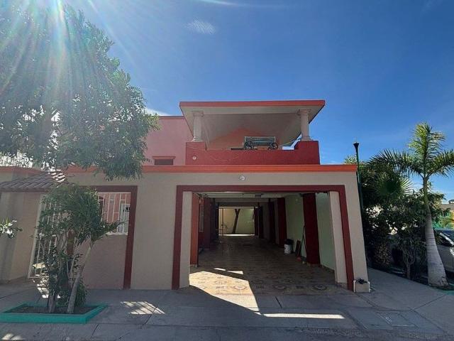 Casa en renta Calle Del Carruaje 375, La Paz, Baja California Sur, 23088, Mex