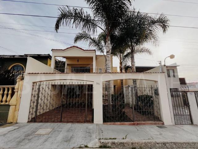 Casa en renta Calle Del Ciclón Oeste, Playas De Tijuana Secc Costa Hermosa, Delegación Plyas De Tijuana, Municipio De Tijuana, Baja California, 22667, México