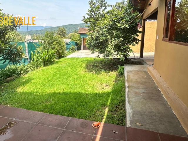 Casa en renta Calle Del Pino, Valle De Bravo, México, 51207, Mex