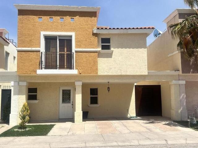 Casa en renta Calle Dicastillo, Cerrada Navarra, Chihuahua, Municipio De Chihuahua, Chihuahua, 31220, México