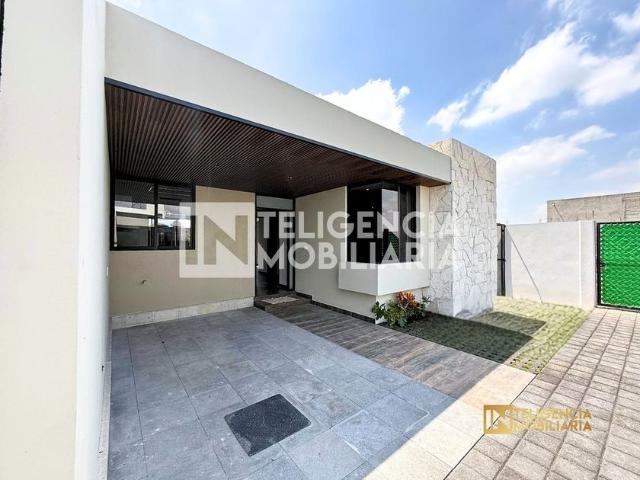 Casa en renta Calle Diagonal Puebla, Texcoco De Mora, Texcoco, Estado De México, 56130, México