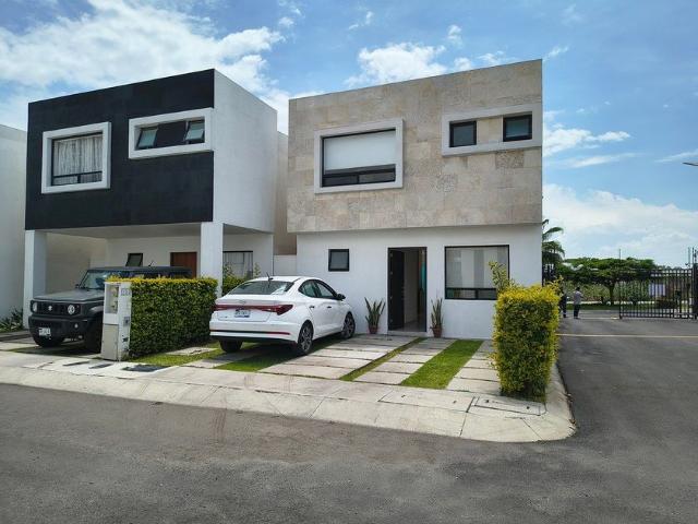 Casa en renta Calle Eurípides, Delegación Epigmenio González, Municipio De Querétaro, Querétaro, 76146, México