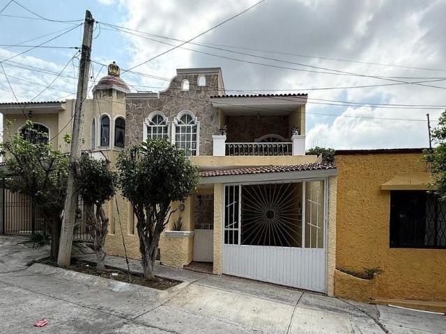 Casa en renta Calle Euterpe, Estadio, Guadalajara, Región Centro, Jalisco, 44307, México