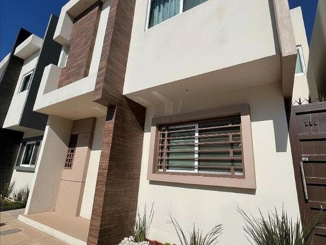 Casa en renta Calle Emilio Abreu, Ensenada, Municipio De Ensenada, Baja California, 22785, México