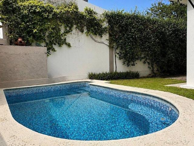Casa en renta Calle Fuentes Del Valle, Fuentes Del Valle, San Pedro Garza García, Nuevo León, 66266, México