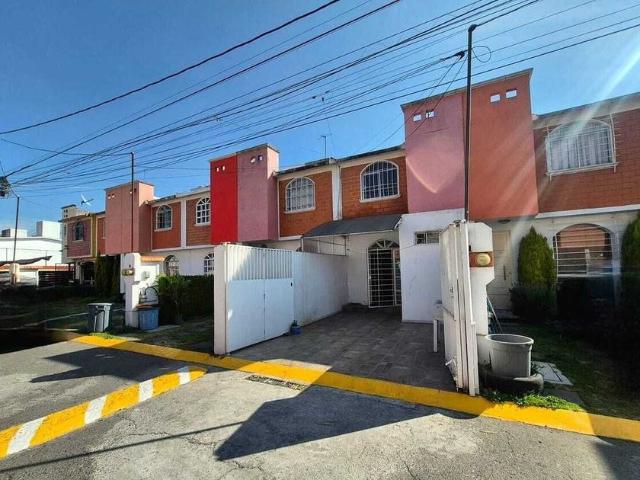 Casa en renta Calle Francisco Gavilondo Soler 18, El Porvenir Ii, Lerma De Villada, Lerma, México, 52004, Mex