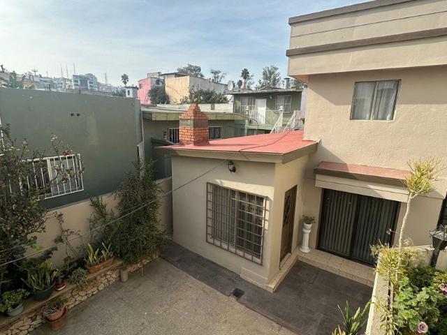Casa en renta Calle Grecia, Tijuana, Municipio De Tijuana, Baja California, 22500, México