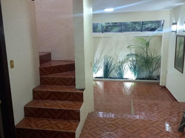 Casa en renta Calle Hacienda De Santa María Tenango, San Bartolo Naucalpan, Naucalpan De Juárez, Estado De México, 53300, México