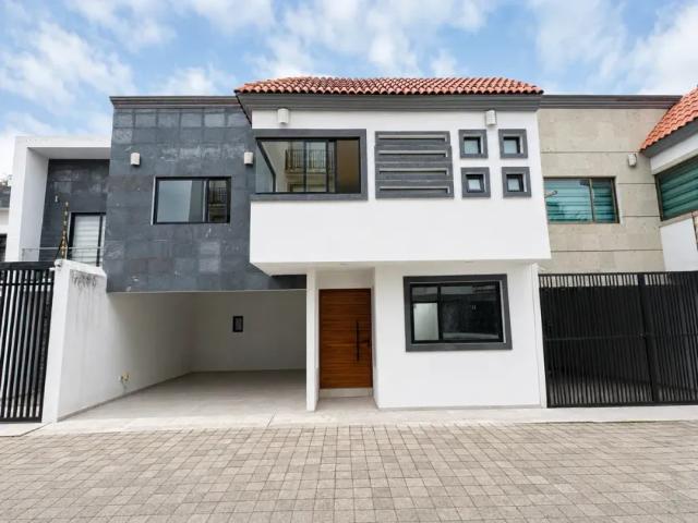Casa en renta Calle San Miguel, Cacalomacan, Toluca, Estado De México, 50265, México