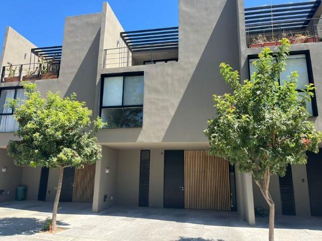 Casa en renta Calle Heróico Colegio Militar, Monte Verde 2, Zenith Residencial, Santa Ana Tepetitlán, Zapopan, Región Centro, Jalisco, 45065, México