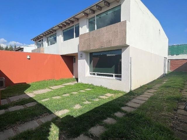 Casa en renta Calle Ignacio Allende, Ocoyoacac, México, 52743, Mex