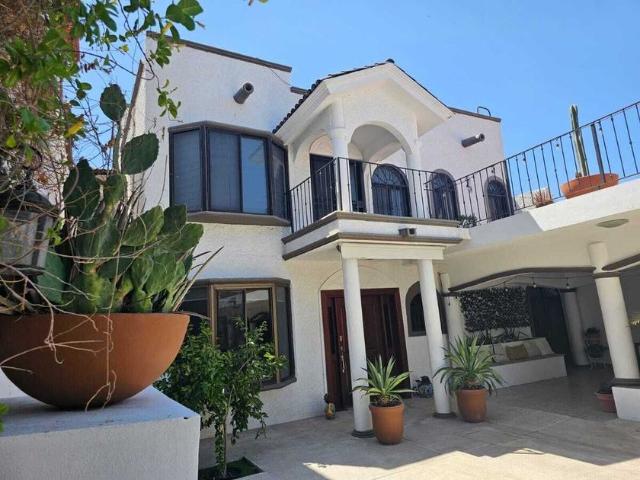 Casa en renta Calle Ignacio Manuel Altamirano, Centro, La Paz, Municipio De La Paz, Baja California Sur, 23060, México