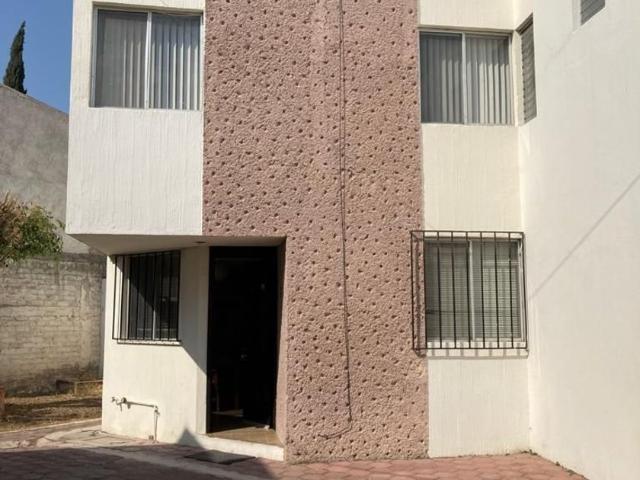 Casa en renta Calle Ingeniero Miguel Saucedo, El Marqués, Delegación Centro Histórico, Santiago De Querétaro, Municipio De Querétaro, Querétaro, 76047, México