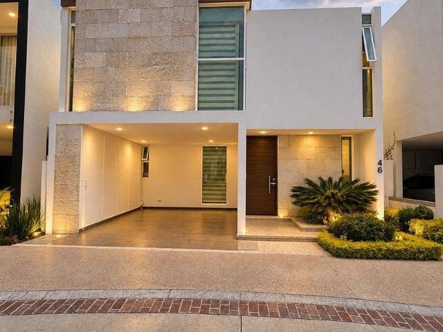 Casa en renta Calle Interiores 22 Al 62, Aguascalientes, Municipio De Aguascalientes, Aguascalientes, 20329, México