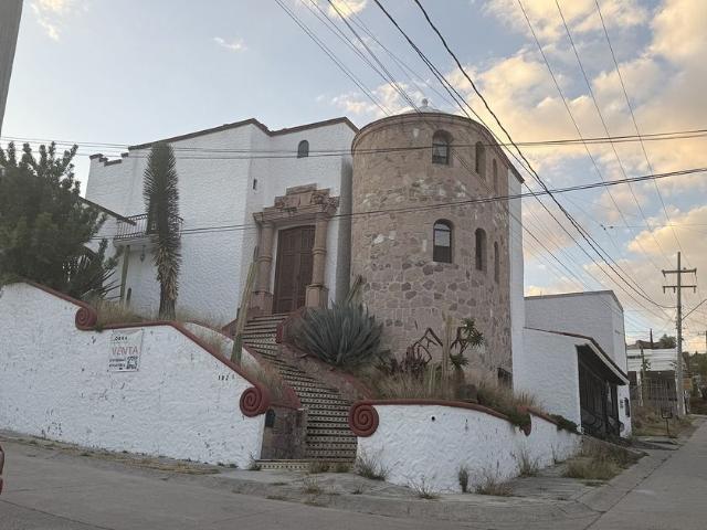 Casa en renta Calle J. Rumano, Gran Jardín, León, Guanajuato, Mex