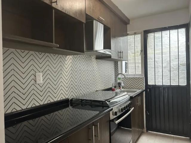 Casa en renta Calle Jardín Silvestre, Jardines De La Presa, León, Guanajuato, 37109, México