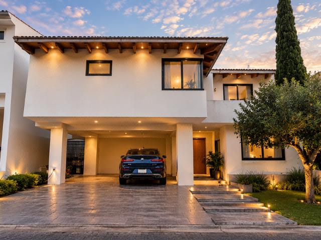Casa en renta Calle La Campiña, Royal Country, Zapopan, Región Centro, Jalisco, 45116, México