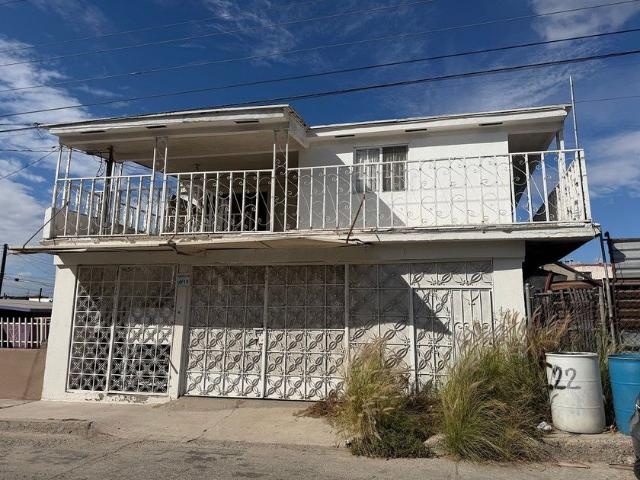 Casa en renta Calle Limoneros, Delegación La Mesa, Tijuana, Municipio De Tijuana, Baja California, 22223, México