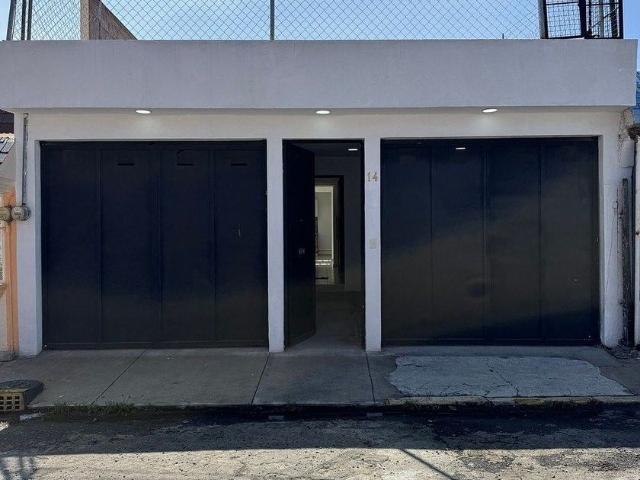 Casa en renta Calle Lirios 12 701, Casa Blanca, San Jerónimo Chicahualco, Metepec, México, 52170, Mex