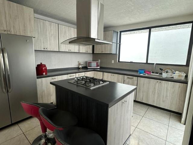 Casa en renta Calle Loma Del Zapotal, Morelia, Michoacán De Ocampo, 58095, Mex