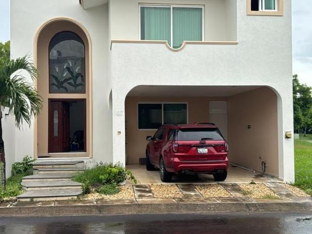Casa en renta Calle Lomas Del Campestre, Las Lomas Residencial, Alvarado, Veracruz De Ignacio De La Llave, 95264, Mex
