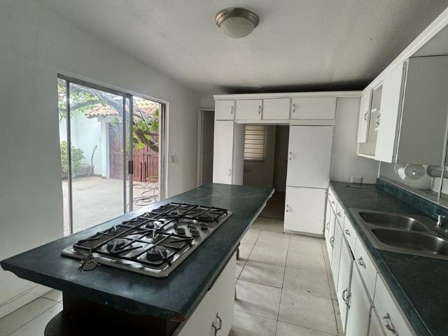 Casa en renta Calle Los Arcos, Sección Monumental, Tijuana, Baja California, 22504, Mex