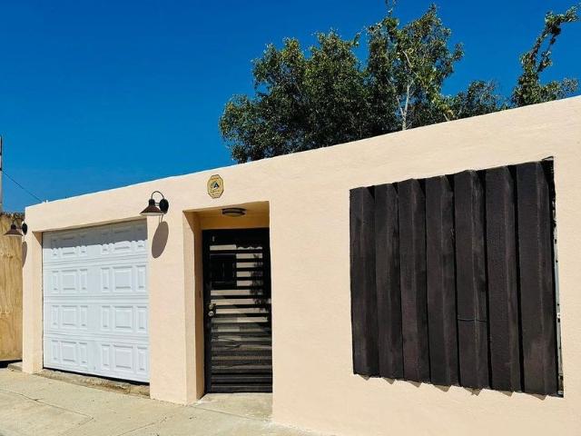 Casa en renta Calle Los Encinos, Ensenada, Municipio De Ensenada, Baja California, 22839, México