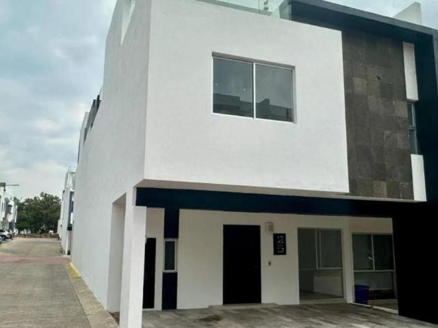 Casa en renta Calle Los Robles, Los Robles, Nuevo México, Zapopan, Región Centro, Jalisco, 45185, México