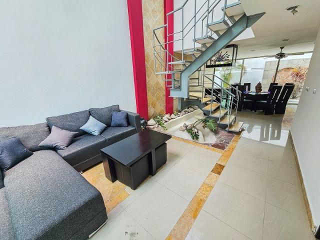 Casa en renta Calle Palma Real, Cancún, Benito Juárez, Quintana Roo, 77506, México