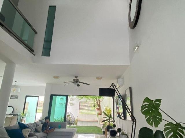 Casa en renta Calle Paloma Altoaguirre, Coatzacoalcos, Veracruz, 96558, México