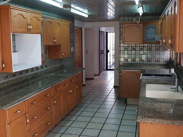 Casa en renta Calle Paseo Campestre, Fraccionamiento Campestre Morales, San Luis Potosí, Municipio De San Luis Potosí, San Luis Potosí, 78153, México