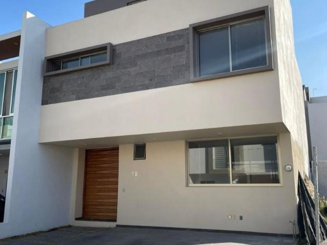 Casa en renta Calle Paseo De La Luna, Solares, San Juan De Ocotán, Zapopan, Región Centro, Jalisco, 45019, México