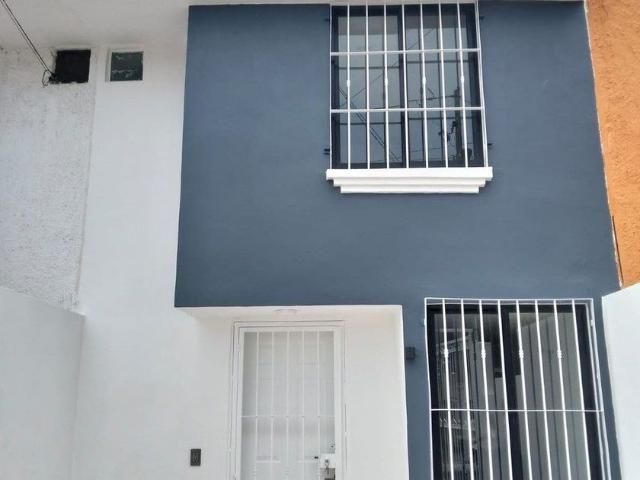 Casa en renta Calle Paseo De Los Olmos Poniente, San Isidro Residencial, Zapopan, Región Centro, Jalisco, 45158, México