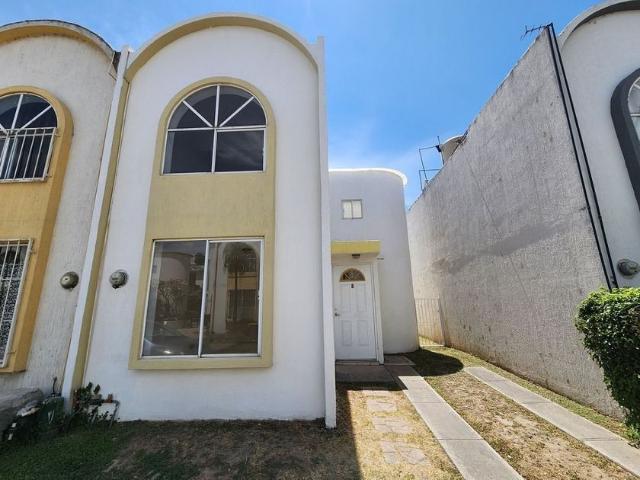 Casa en renta Calle Paseo De Los Olivos, Tlaquepaque, San Pedro Tlaquepaque, Región Centro, Jalisco, 45602, México