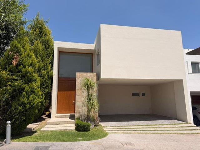 Casa en renta Calle Paseo Del Pedregal 134 154, Privadas Del Pedregal I, San Luis Potosí, 78295, Mex
