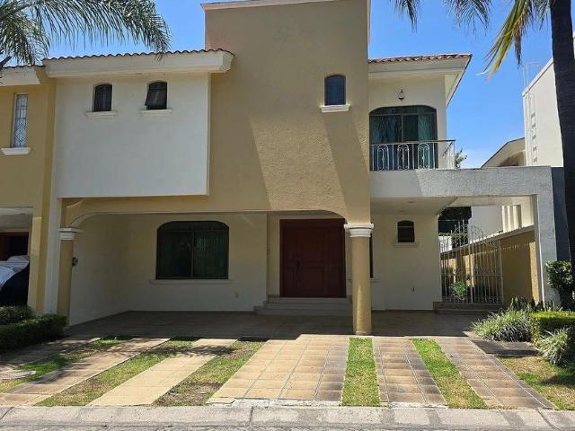Casa en renta Calle Paseo San Arturo Norte 157, Zapopan, Jalisco, 45019, Mex